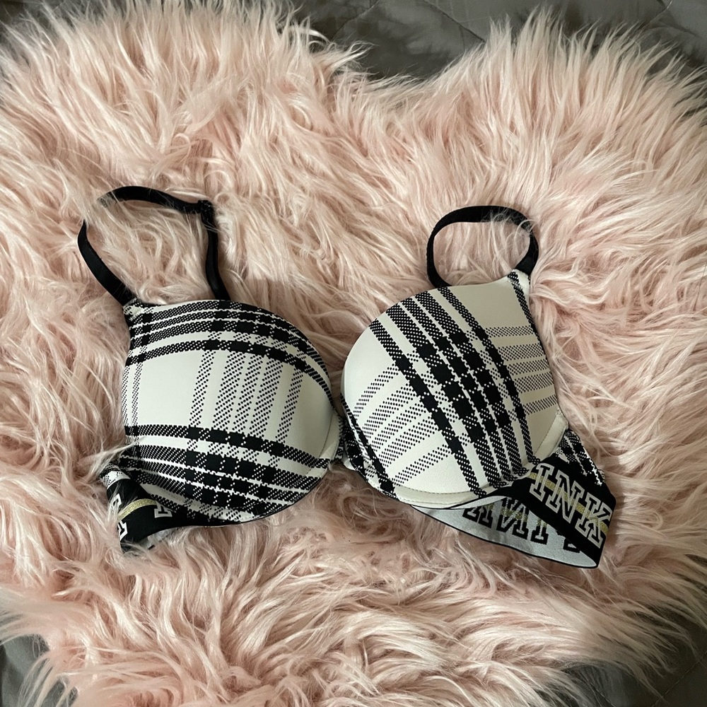 PINK Victoria's Secret Black & Hot Pink Sports Bra